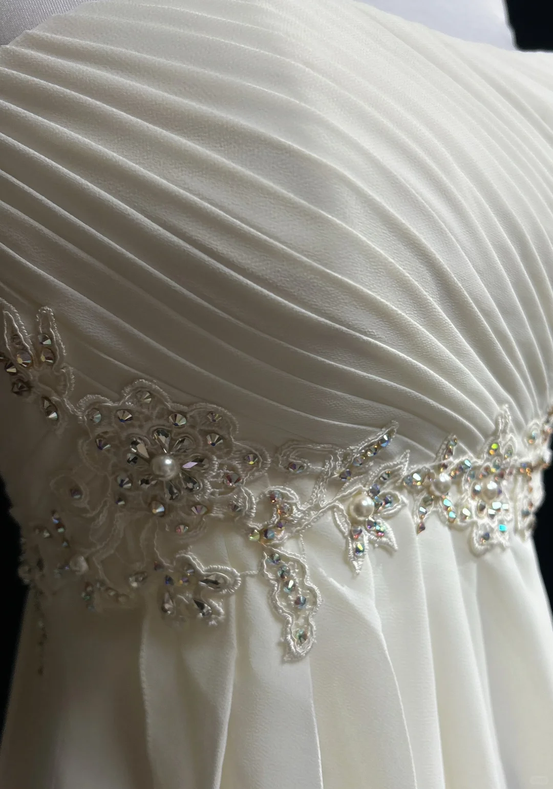 Robe de mariée vintage trapèze sans bretelles en mousseline de soie blanche, longue, sans manches, robe de plage, robe de mariée avec perles, DH540
