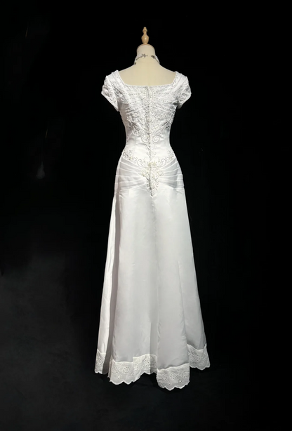 Classic Bridal Gown A line Square Neck Short Sleeves Satin White Wedding Dresses Minimalist Bridal Gowns DH648