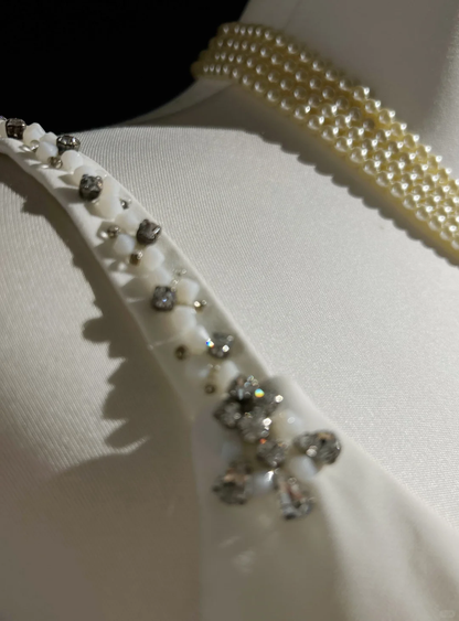 Moderne A-Linie Träger Silber Perlen Chiffon Langes weißes rückenfreies Brautkleid Elegante Brautkleider DH657