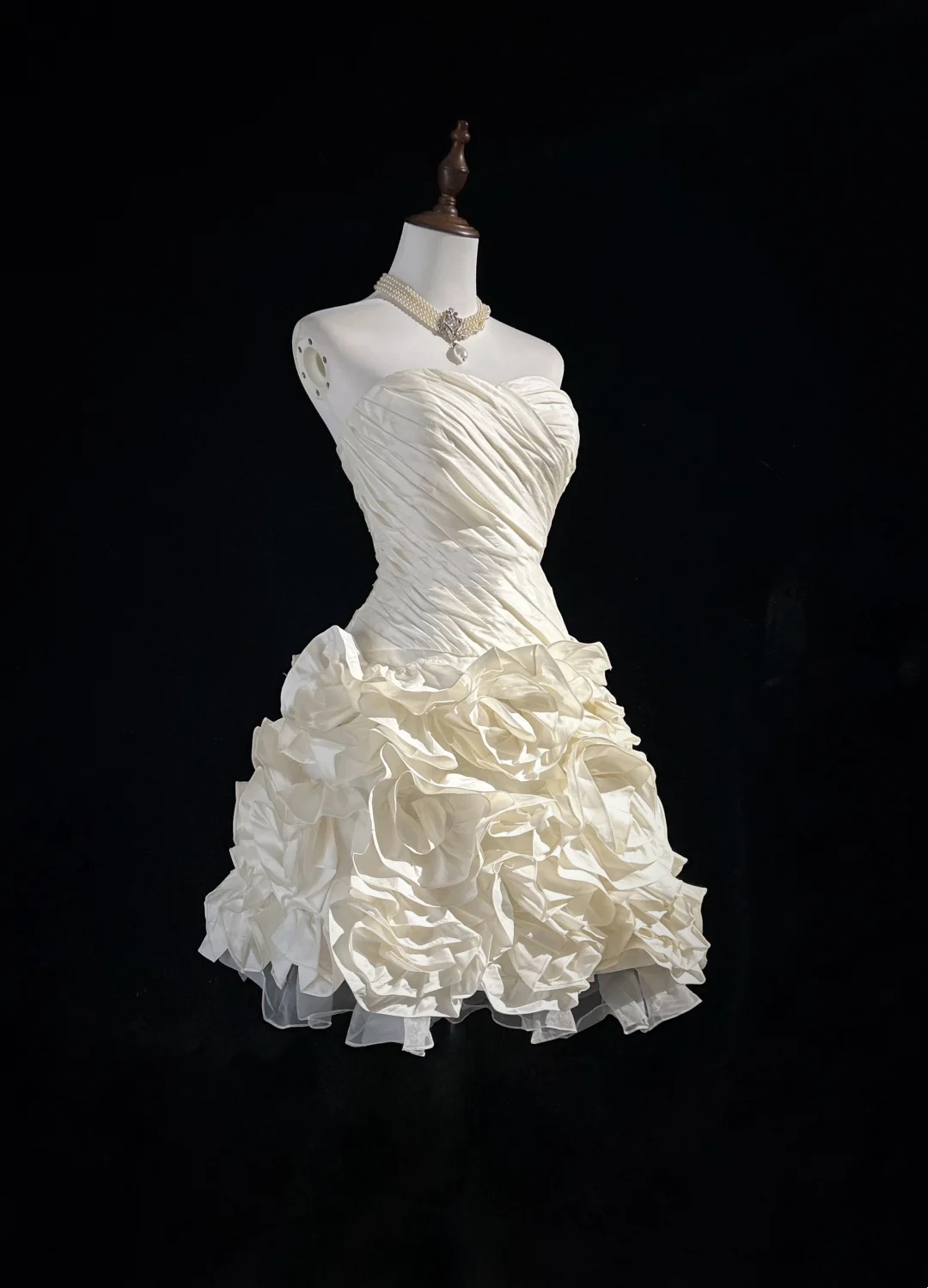 Vintage Ball Gown Sweetheart Taffeta White Sleeveless Mini Short Formal 8th Grade Homecoming Dresses Summer Middle School Hoco Dress Homecoming Outfits DH661