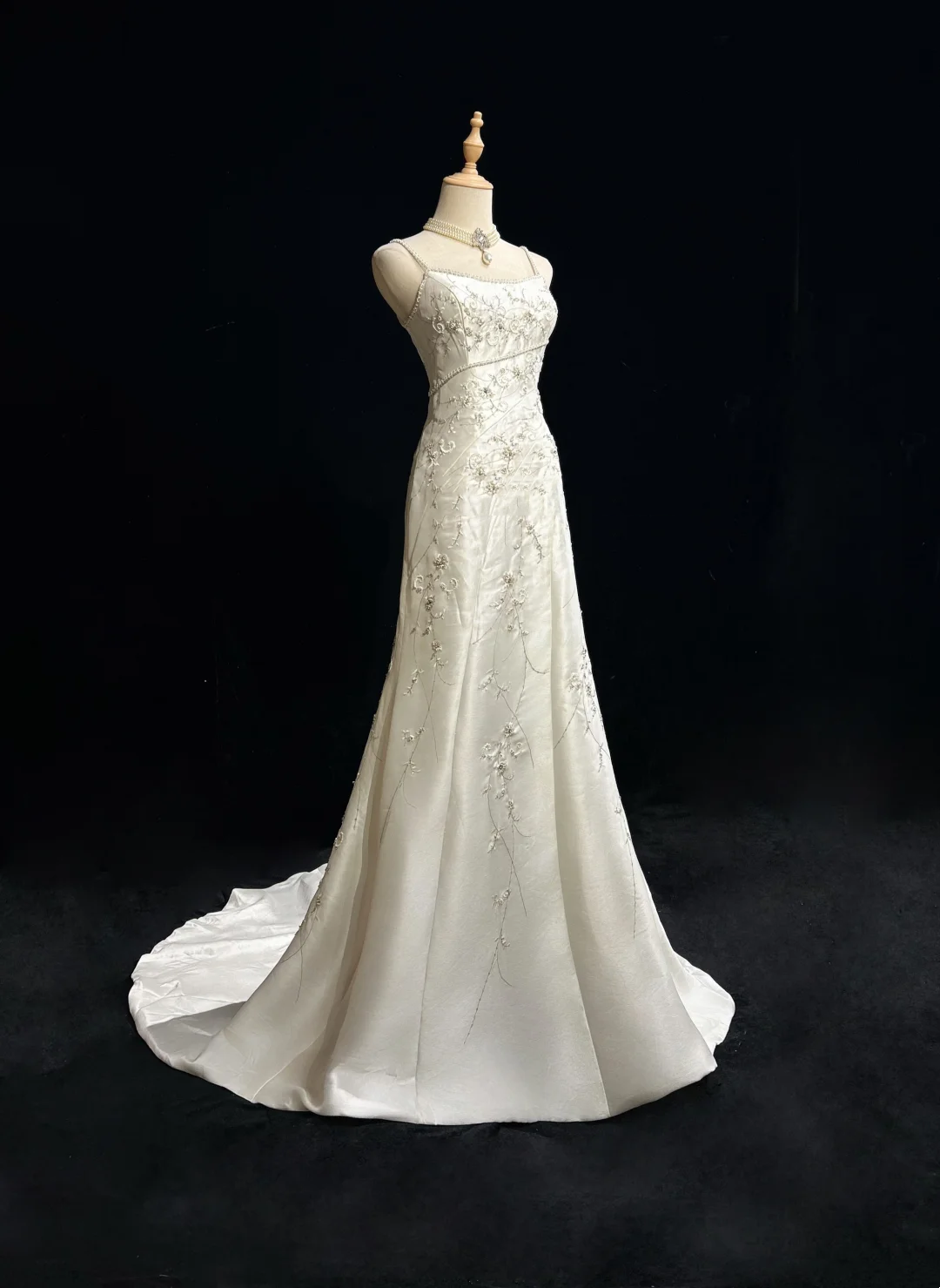 Vintage A line Spaghetti Straps White Satin Long 1940s 1950s Wedding Dresses Elegant Bridal Gowns DH664