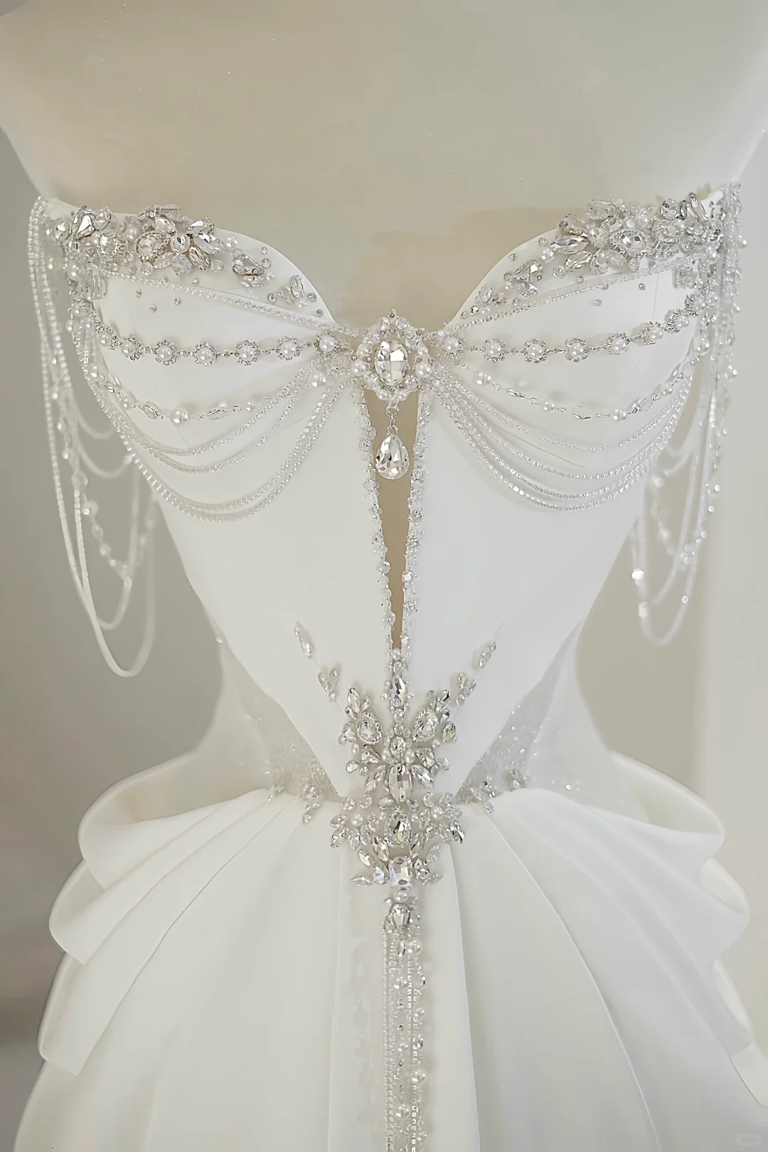 Unique Bridal Gown A Line Sweetheart White Satin Long Wedding Dresses Silver Beads Elegant Brides Gowns DH736