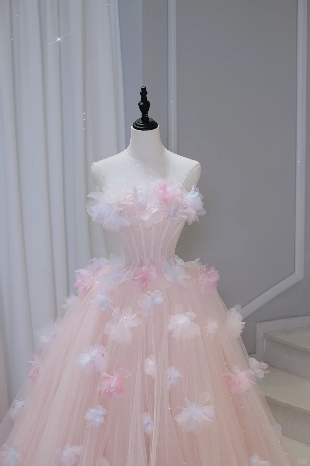 Hübsches Ballkleid aus der Schulter rosa Tüll lange Quinceanera Kleid formale Kleider Vestido de 15 Anos Sweet 16 Kleid DH884