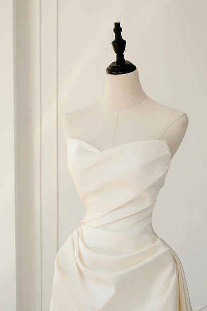 Timeless Bridal Gown Ball Gown Strapless Satin Pleated Sleeveless Long White Wedding Dresses Elegant Bridal Gowns DH893