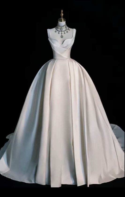 Princess Bridal Dress Ball Gown Sweetheart Sleeveless Satin White Wedding Dresses Elegant Bridal Gowns DH933