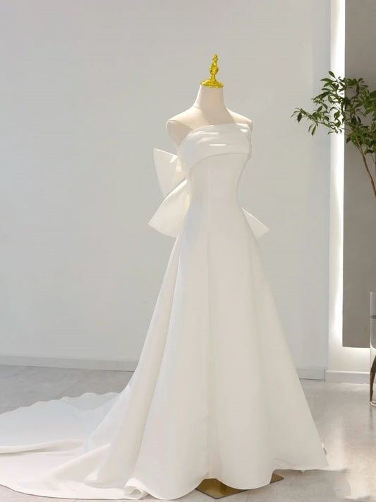 Princess Bridal Dress Ball Gown Strapless Sleeveless Satin White Wedding Dresses Pretty Bridal Gowns DH940