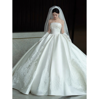 Princess Bridal Dress Ball Gown Strapless Sleeveless Lace White Appliques Wedding Dresses Pretty Bridal Gowns DH958