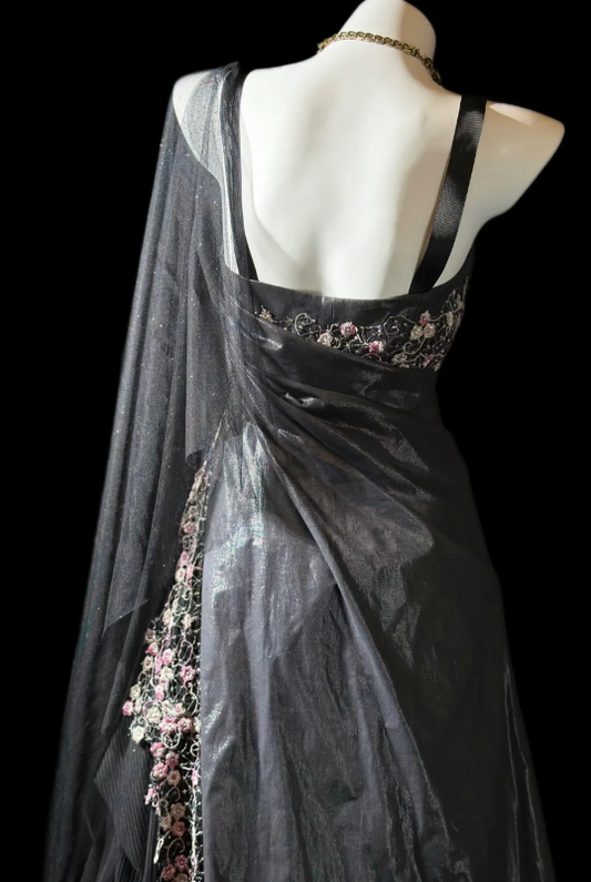 Chic A-Line Black Birthday Dress Lace Satin Long Prom Dress Sleeveless Evening Dresses DP04096
