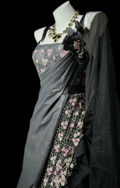 Chic A-Line Black Birthday Dress Lace Satin Long Prom Dress Sleeveless Evening Dresses DP04096