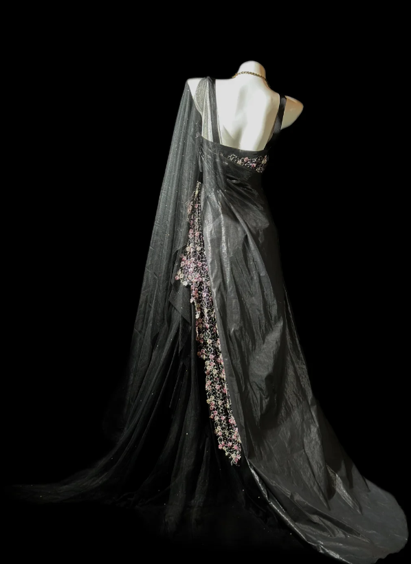 Chic A-Line Black Birthday Dress Lace Satin Long Prom Dress Sleeveless Evening Dresses DP04096