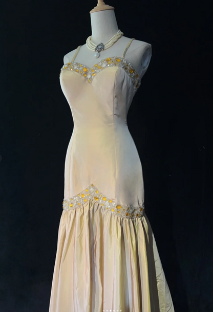 Cute Spaghetti Straps Sheath Long Prom Dresses Satin Beaded Yellow Birthday Dresses Sleeveless Evening Dresses DP04101