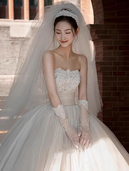 Chic Strapless A-Line Long Wedding Dresses Tulle White Bridal Dresses Sleeveless Bridal Gowns DP04131