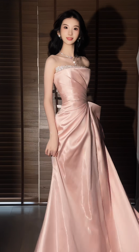 Süßes Ballkleid Spaghettiträger Silbergrau Mini Kurzes Formales Homecoming-Kleid Party Kurzes Ballkleid Hoco Kleider DH2684