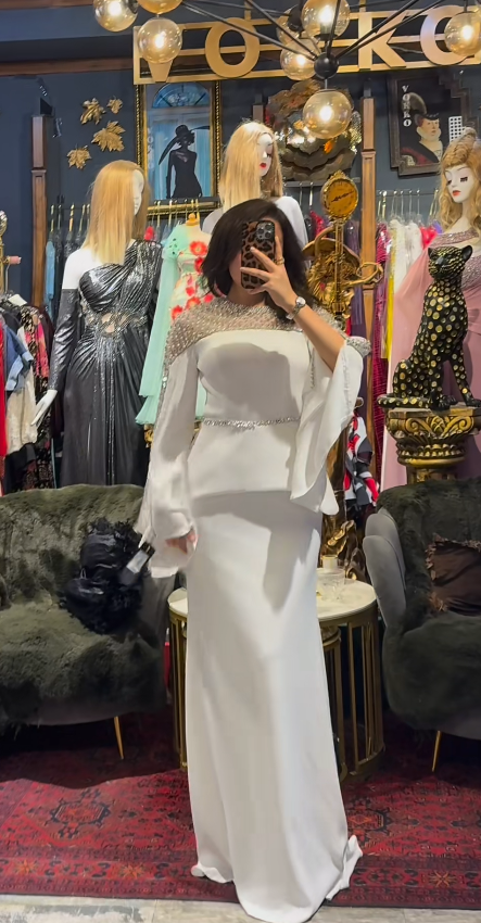 Elegant Sheath White Mother of Bride Dresses Satin Long Sleeveless Evening Dresses  DP4209