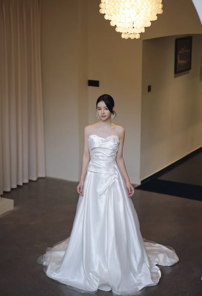 Timeless Sweetheart A-Line Long Wedding Dresses Satin White Bridal Gowns Sleeveless Bridal Dresses DP04217