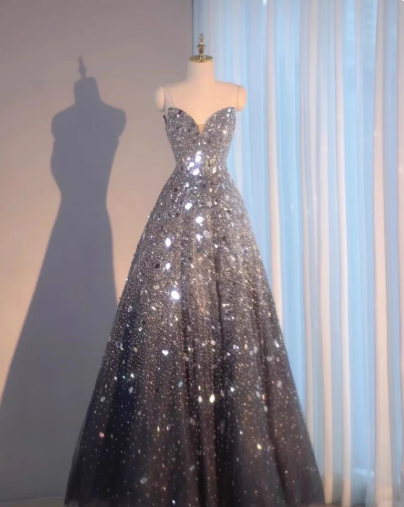 Süßes Ballkleid Spaghettiträger Silbergrau Mini Kurzes Formales Homecoming-Kleid Party Kurzes Ballkleid Hoco Kleider DH2684