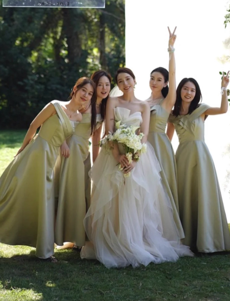 Chic A-Line Green Bridesmaid Dresses Satin Evening Dresses DP04239