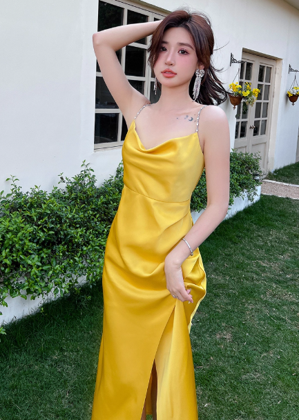 Simple Spaghetti Straps Sheath Evening Dresses Satin Yellow Bridesmaid Dreses DP04248