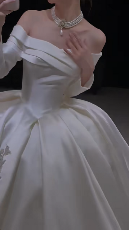 Timeless Off-shoulder Ball Gown Satin Long Wedding Dresses Beaded Appliques White Bridal Gowns Long Sleeves Bridal Dresses DP04306