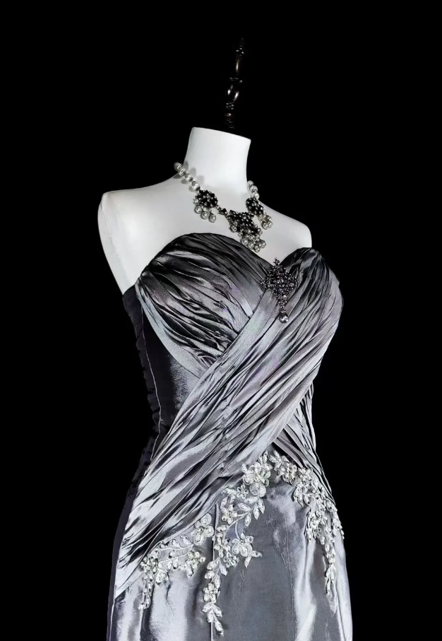 Silver Sheath Long Prom Dresses Chic Satin Sleeveless Evening Dresses  Strapless Birthday Dresses DP04325