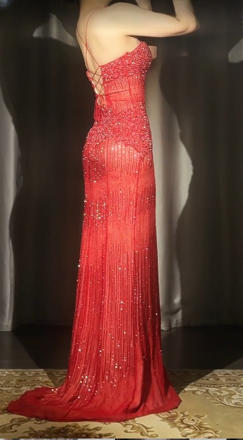 Burgundy Elegant Sheath Long Prom Dresses Beaded Chiffon Spaghetti Straps Evening Dresses Sleeveless Birthday Dresses DP04391