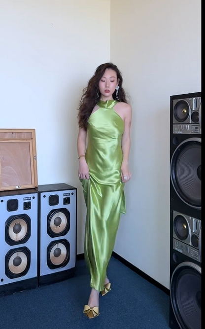 Chic Halter Sheath Long Prom Dresses Satin Green Birthday Drseses Sleeveless Evening Dresses DP04462