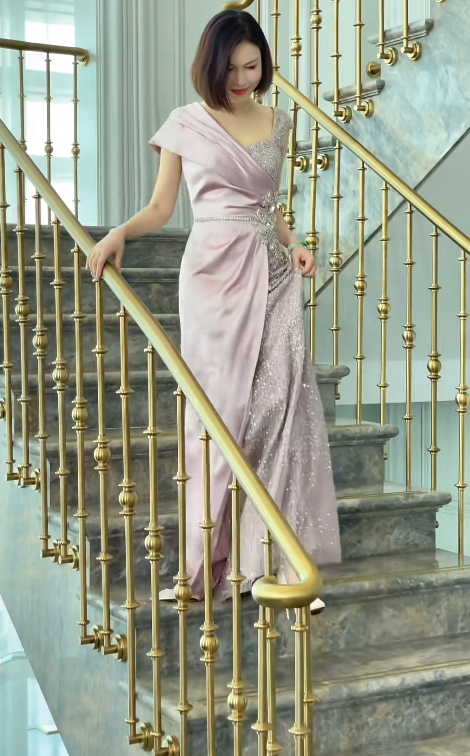 Elegant Sheath Dusty Pink Mother of Bride Dress Sequins Sleevless Evening Dresses DP04473