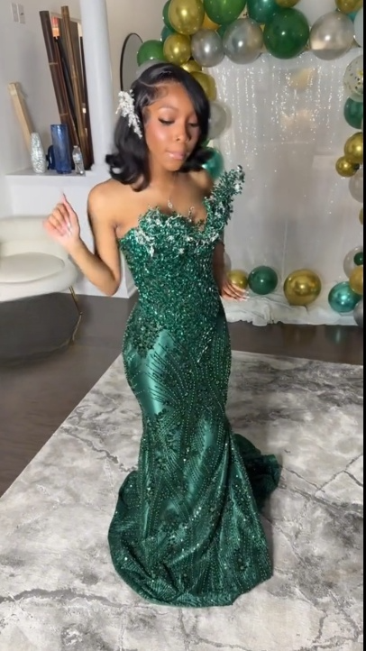 Süßes Ballkleid Spaghettiträger Silbergrau Mini Kurzes Formales Homecoming-Kleid Party Kurzes Ballkleid Hoco Kleider DH2684