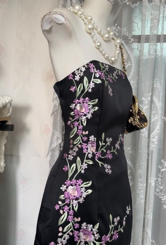 Elegant Sheath Long Evening Dresses Embroidery Satin Sleeveless Black Mother of Bride Dresses DP04548