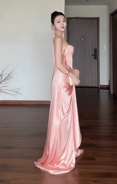 Elegant Halter Sheath Long Evening Dresses Satin Sleeveless Pink Wedding Guest Dresses DP04555