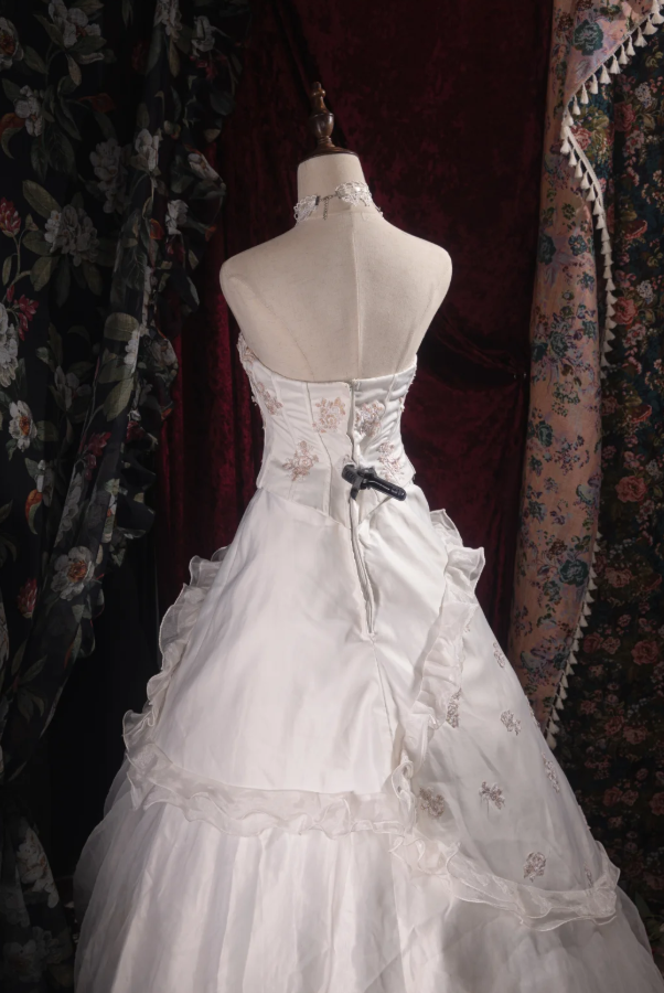 Cute Strapless A-Line Long Prom Dresses Sleeveless White Birthday Dresses Tulle Party Dresses DP04558