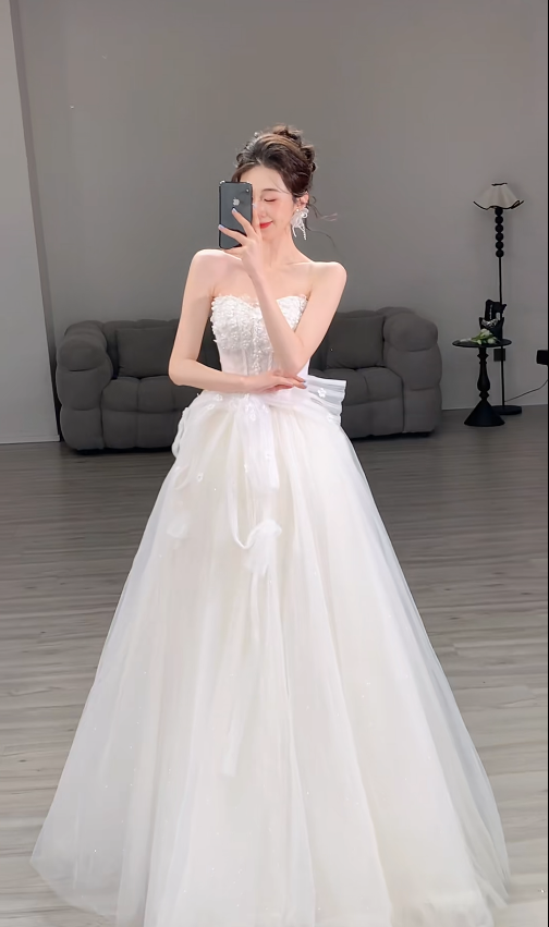 Süßes Ballkleid Spaghettiträger Silbergrau Mini Kurzes Formales Homecoming-Kleid Party Kurzes Ballkleid Hoco Kleider DH2684