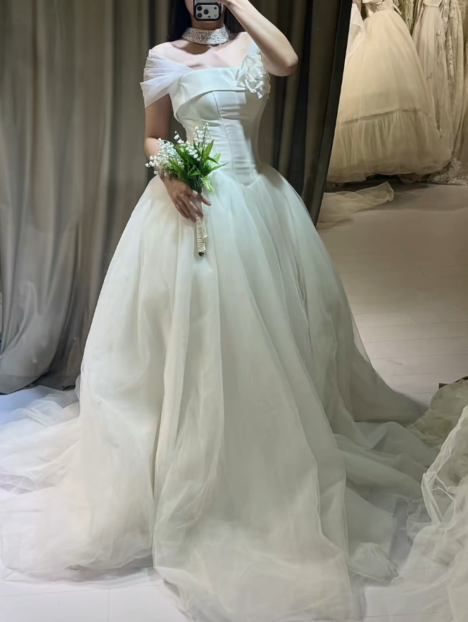 Timeless A-Line Long Wedding Dress Tulle Off-shoulder White Bridal Dress Cup Sleeves Bridal Gown DP04820