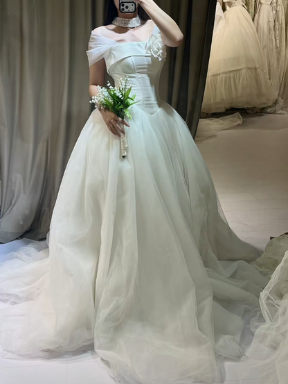 Timeless A-Line Long Wedding Dress Tulle Off-shoulder White Bridal Dress Cup Sleeves Bridal Gown DP04820
