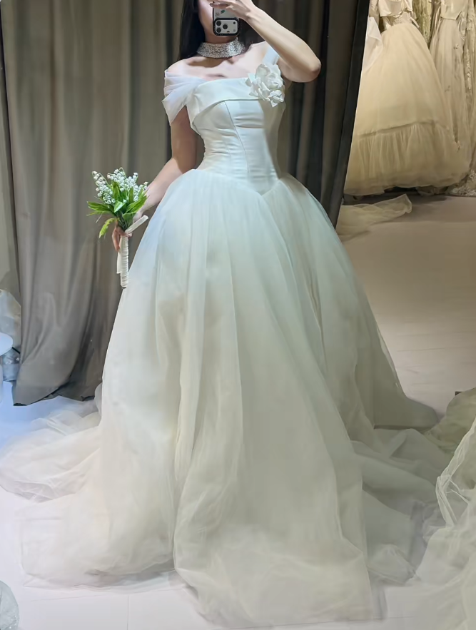 Timeless A-Line Long Wedding Dress Tulle Off-shoulder White Bridal Dress Cup Sleeves Bridal Gown DP04820