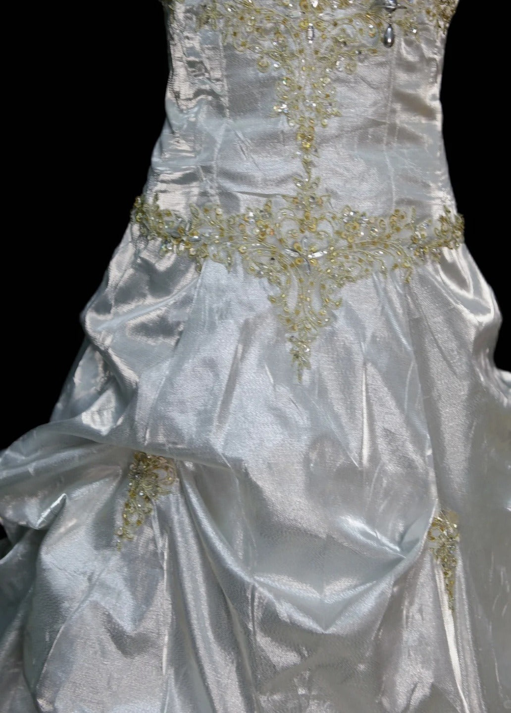 Elegant White Long Prom Dresses Beaded Satin Spaghetti Straps Sheath Evening Dress Sleeveless Birthday Dress DP04924