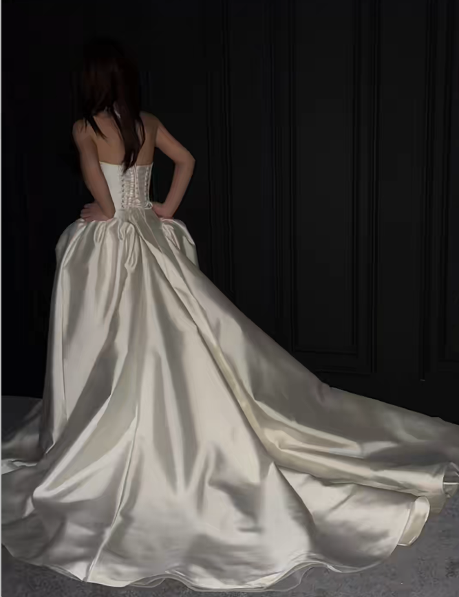 Elegant White Long Wedding Dress Satin Strapless A-Line Bridal Gowns Sleeveless Bridal Dress DP04972