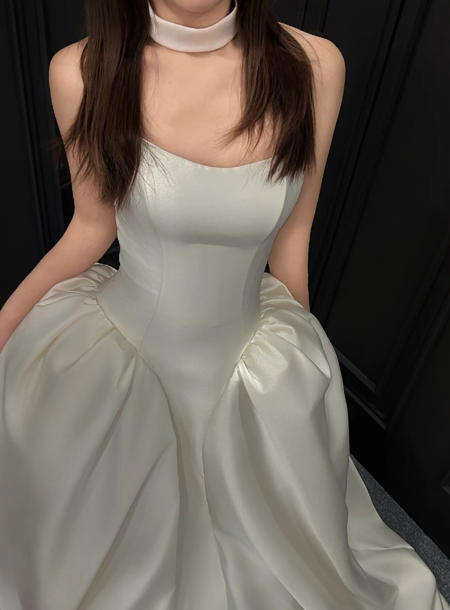 Elegant White Long Wedding Dress Satin Strapless A-Line Bridal Gowns Sleeveless Bridal Dress DP04972