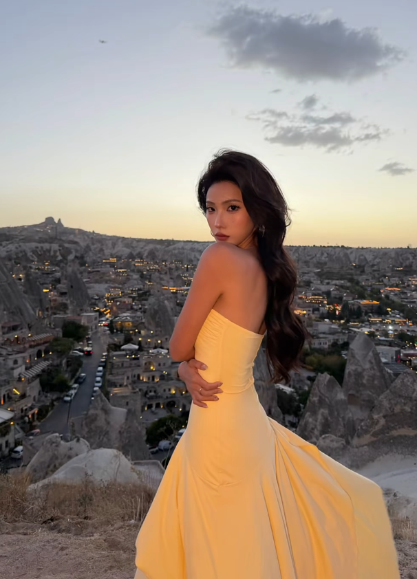 Chic Yellow Prom Dress Strapless Sheath Evening Dress Sleeveless Party Dress DP05012