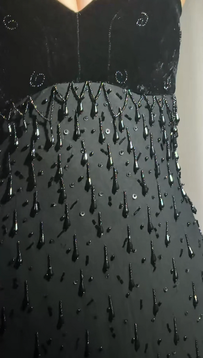 Chic Black Short Prom Dress Chiffon Beaded V-neck Sheath Evening Dress Sleeveless Party Dress DP05013