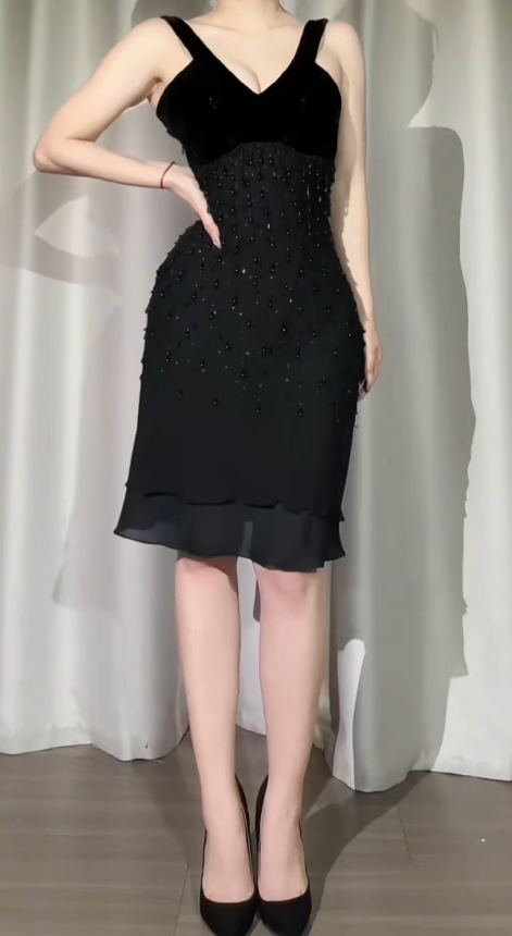 Chic Black Short Prom Dress Chiffon Beaded V-neck Sheath Evening Dress Sleeveless Party Dress DP05013