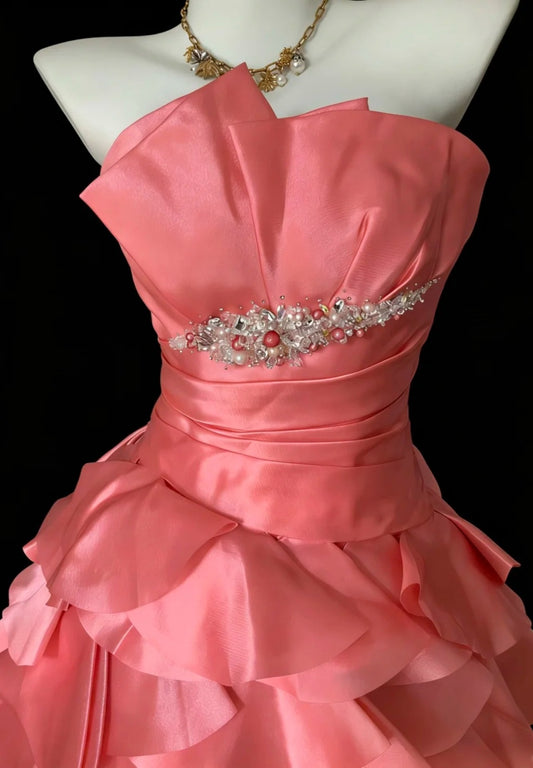 Süßes Ballkleid Spaghettiträger Silbergrau Mini Kurzes Formales Homecoming-Kleid Party Kurzes Ballkleid Hoco Kleider DH2684