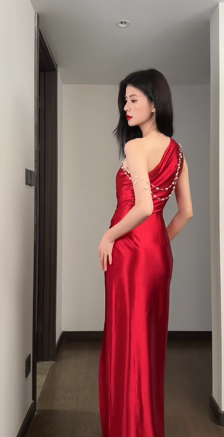 Sexy Red Prom Dress  Satin  Sheath Evening Dress DP05135