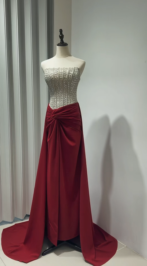 Chic Red Prom Dress Beaded Satin Sheath Sleeveless Evening Dress DP05147