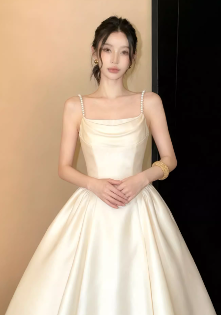 Chic White Prom Dress Satin Spaghetti Straps A-Line Evening Dress Sleeveless Birthday Dress ED05241