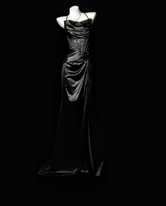 Elegantes schwarzes Satin-Abendkleid mit Spaghettiträgern, ärmellos, auch als Geburtstagskleid geeignet (DP05248)