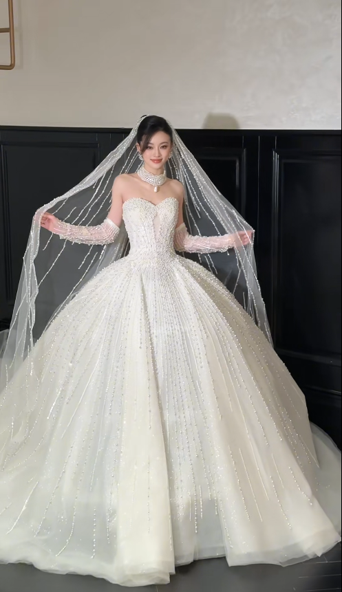 Zeitloses weißes Brautkleid, perlenbesetztes A-Linien-Brautkleid aus Tüll, Modell DP05272