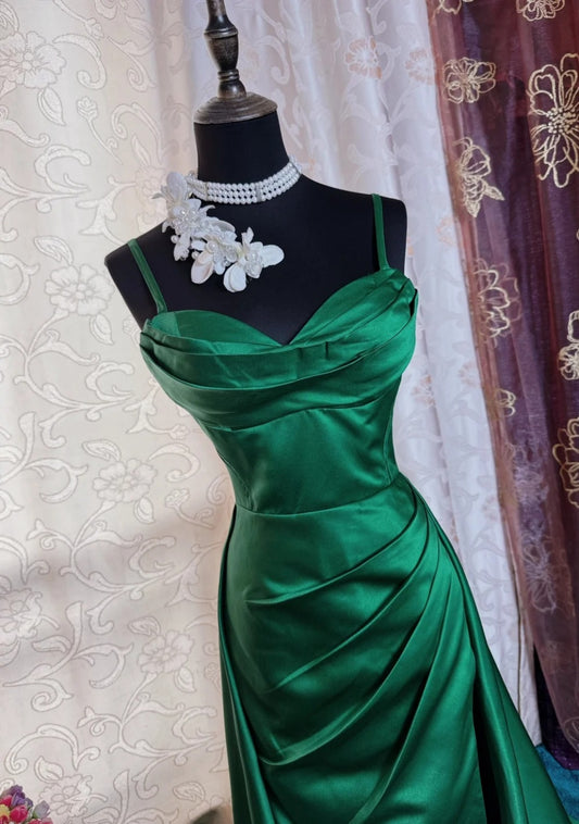 Elegantes grünes Ballkleid mit Spaghettiträgern, langes Satin-Etui-Abendkleid DP05283