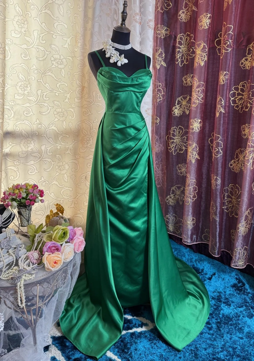 Robe de bal verte élégante à fines bretelles en satin, robe de soirée longue fourreau DP05283