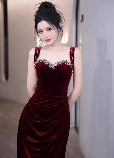 Robe de bal bordeaux chic à fines bretelles en velours, robe de soirée longue fourreau DP05288
